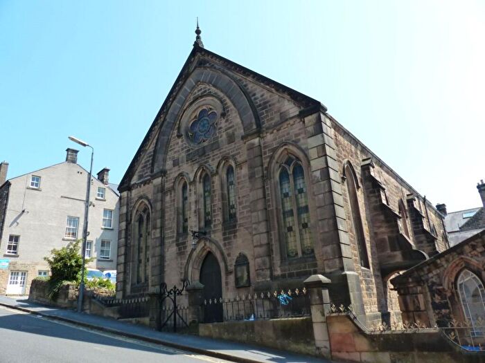 2 Bedroom Flat To Rent In Apartment The Old Methodist Church, Bank Road, Matlock, DE4