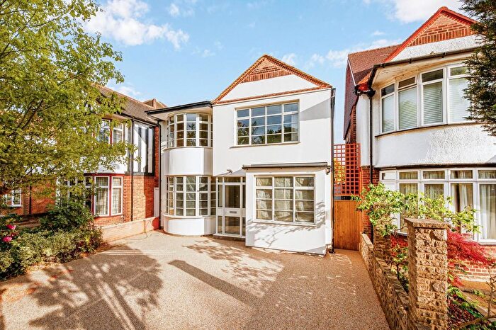 4 Bedroom Property To Rent In Baronsmede, W5