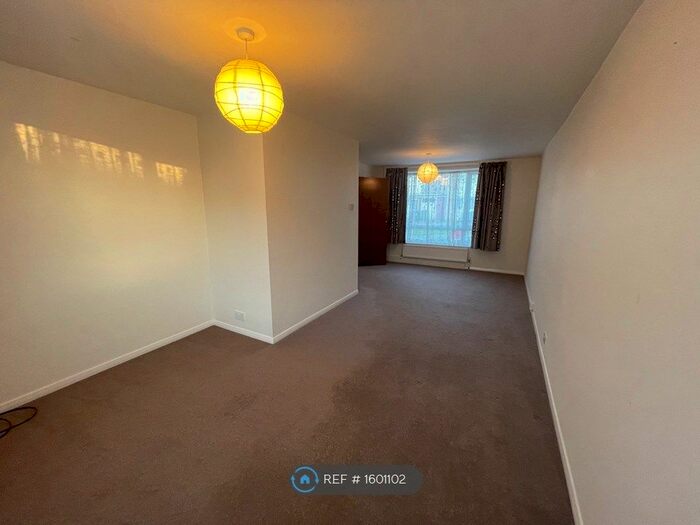 2 Bedroom Terraced House To Rent In Hastoe Park, Buckinghamshire, HP20