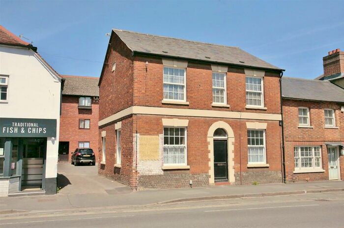 1 Bedroom Apartment To Rent In Ock Street, Abingdon, OX14