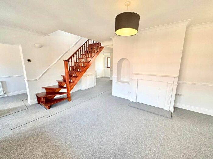 2 Bedroom Semi-Detached House For Sale In Harlesden Road, Romford, RM3