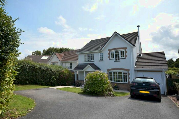 4 Bedroom House To Rent In Pound Meadow, Bideford, EX39