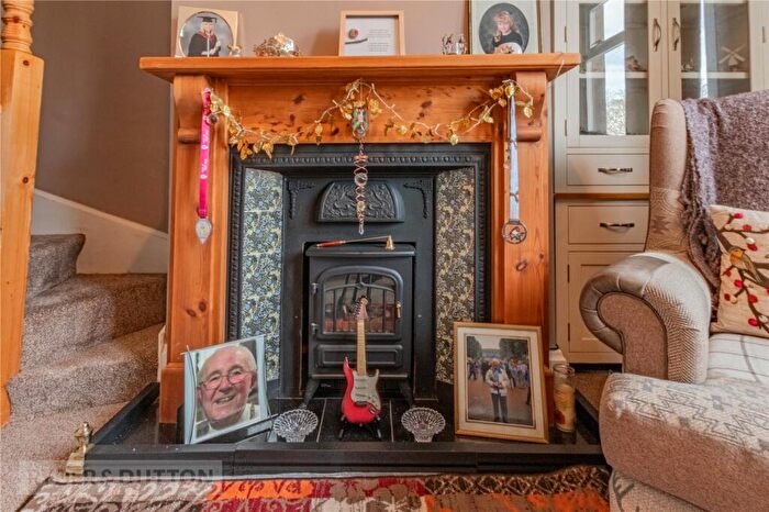 2 Bedroom Bungalow For Sale In Manchester Road, Slaithwaite, Huddersfield, West Yorkshire, HD7