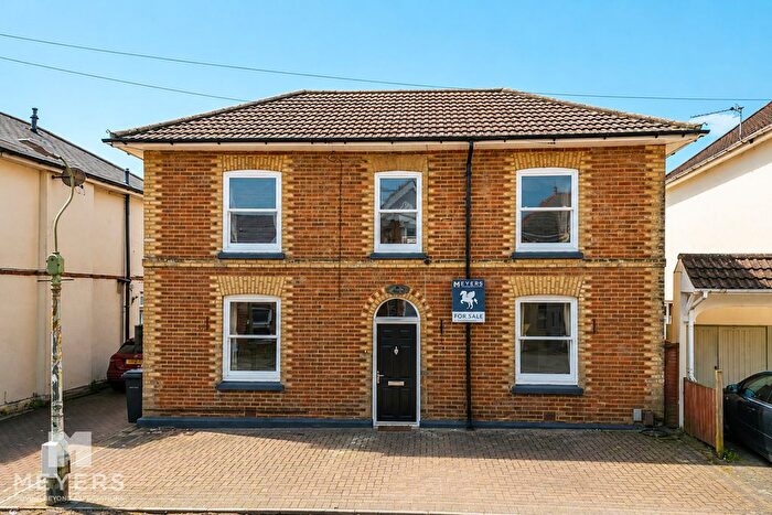 5 Bedroom Detached House For Sale In Darracott Road, Bournemouth, BH5