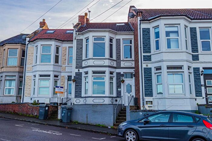 3 Bedroom Terraced House For Sale In Sandy Park Road, Brislington, Bristol, BS4