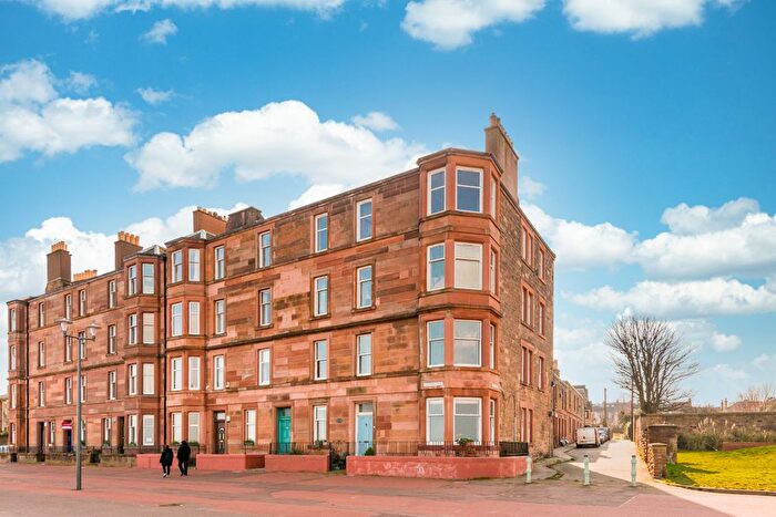 3 Bedroom Flat For Sale In / Promenade, Portobello, EH15