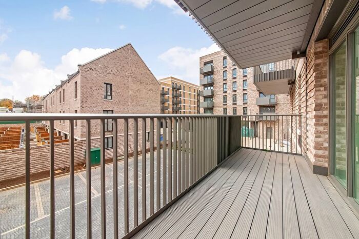 3 Bedroom Flat To Rent In Trinity Park, SE18