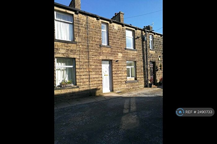 3 Bedroom Terraced House To Rent In Prospect Street, Cross Hills, BD20