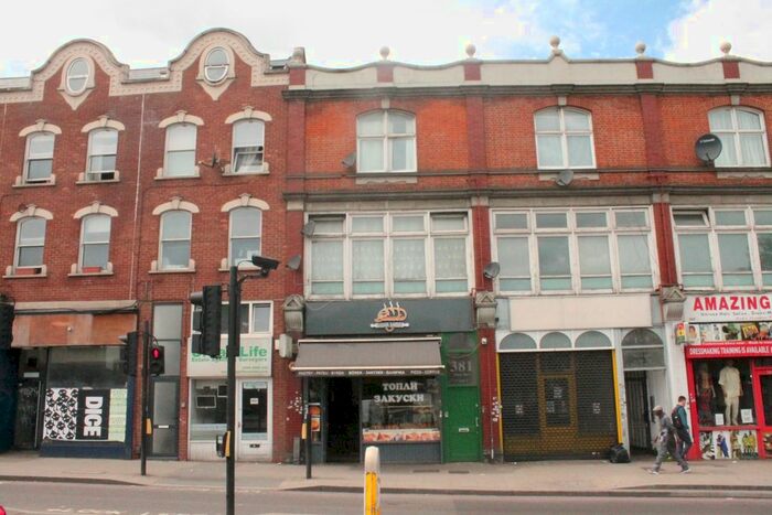 2 Bedroom Flat To Rent In High Road, London, N17