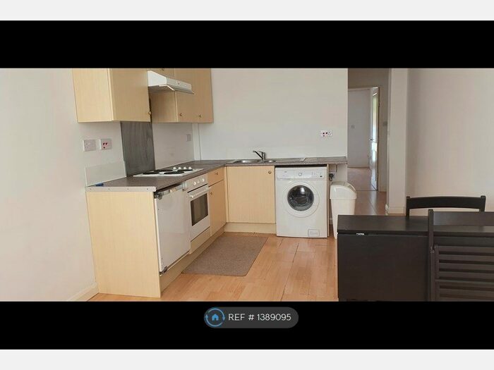 1 Bedroom Flat To Rent In Southmead Road, Bristol, BS10