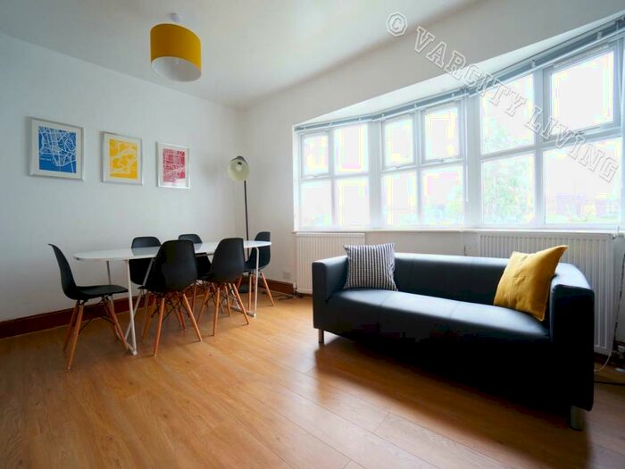 6 Bedroom House To Rent In Caellepa, Bangor, Gwynedd, LL57