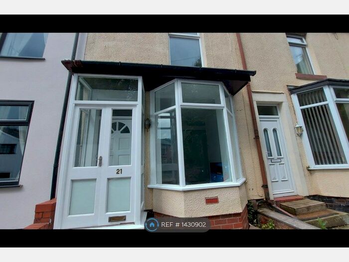 2 Bedroom Terraced House To Rent In Berkeley Road, Bolton, BL1