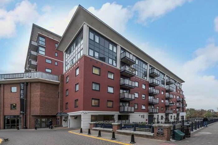 2 Bedroom Flat To Rent In Wadbrook Street, Kingston Upon Thames, KT1