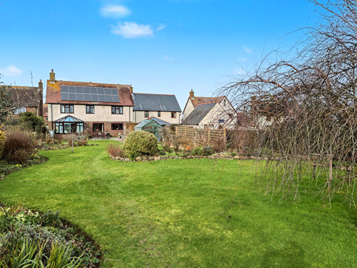 4 Bedroom Detached House For Sale In Halsey Green, Pulham, Dorchester, Dorset, DT2