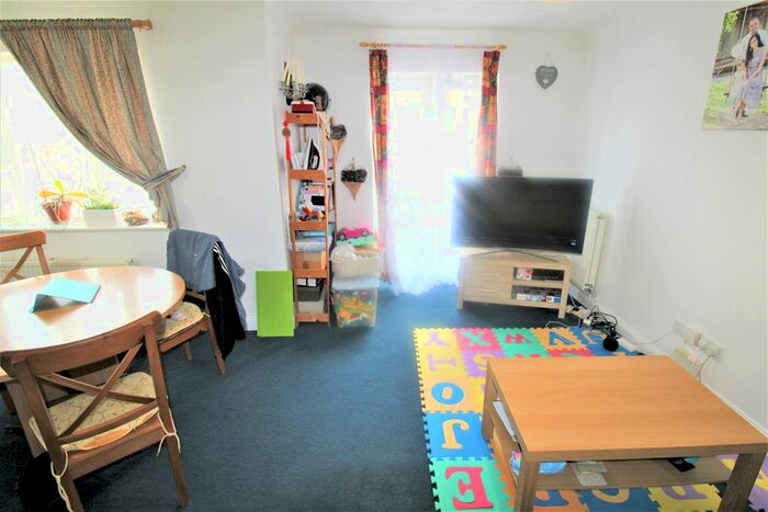 1 Bedroom Flat To Rent In Myddleton Avenue, London, N4