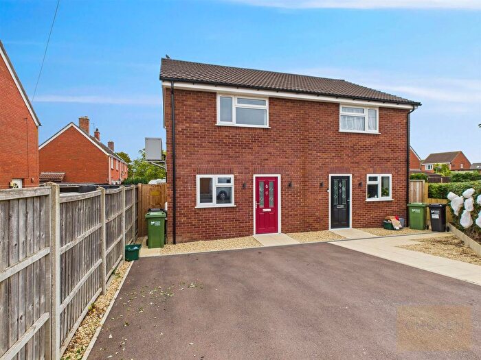 2 Bedroom Property To Rent In Elmgrove Road East, Hardwicke, GL2