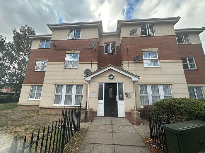 2 Bedroom Property To Rent In Gillispie Close, Bedford, MK42