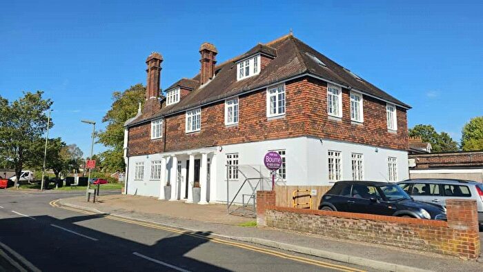 1 Bedroom Apartment For Sale In Catteshall Road, Godalming, Surrey, GU7