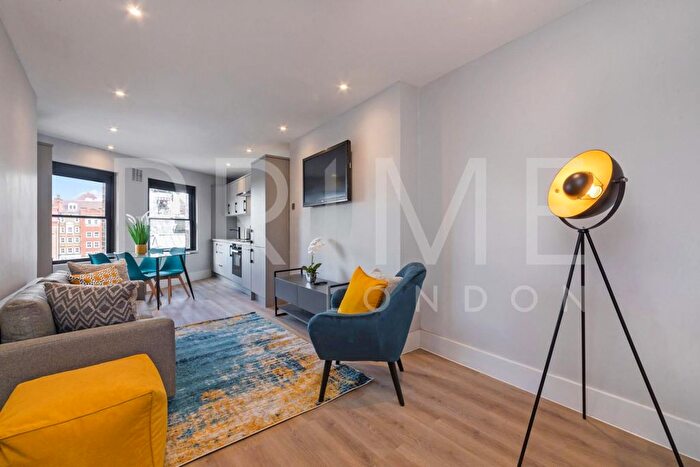 3 Bedroom Flat To Rent In Park Mansions, Vauxhall, London, SW8