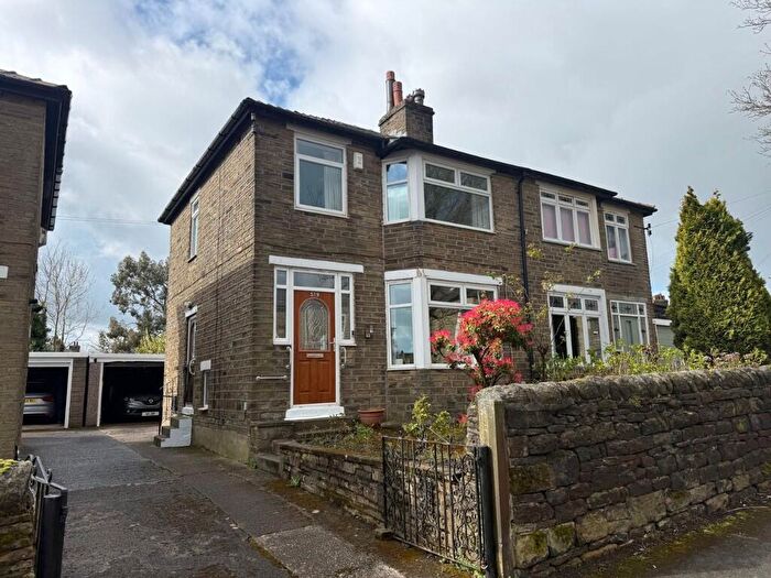 3 Bedroom Semi Detached House For Sale In Gibbet Street, Halifax, West Yorkshire, HX2