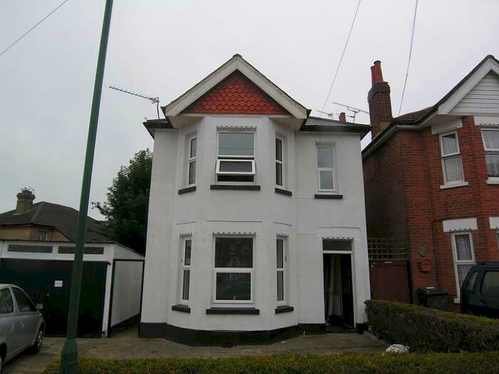 4 Bedroom House To Rent In Bedroom Detached House In Charminster, BH8