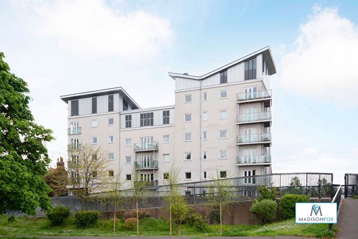 1 Bedroom Flat To Rent In Woolwich Manor Way, London, E16