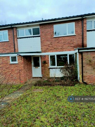 3 Bedroom Terraced House To Rent In Shelley Court, Harpenden, AL5