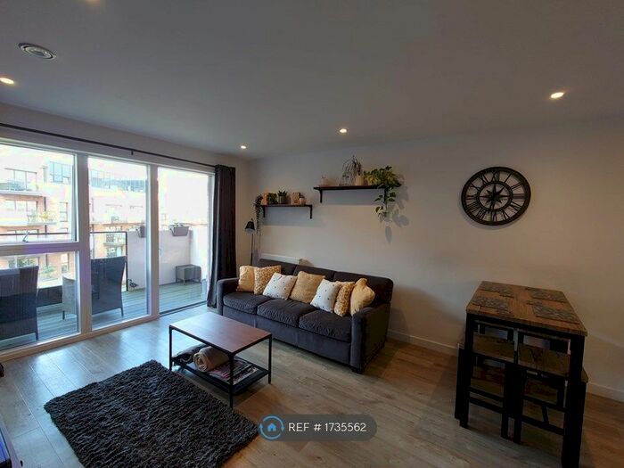 2 Bedroom Flat To Rent In Purbeck Gardens, London, SE26