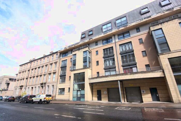 2 Bedroom Flat To Rent In Flat / Berkeley Street, G3