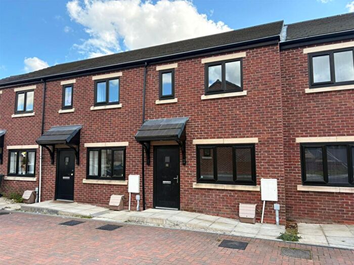2 Bedroom Terraced House For Sale In Acre Close, Halifax, HX3