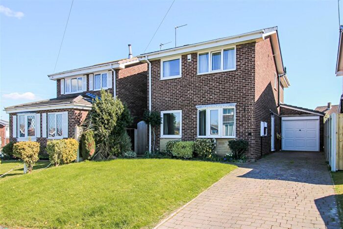 4 Bedroom Detached House For Sale In Barleyfield Close, Wakefield, WF1