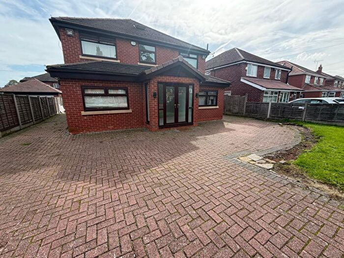 6 Bedroom Detached House To Rent In Wilbraham Road, Manchester, Lancashire, M21