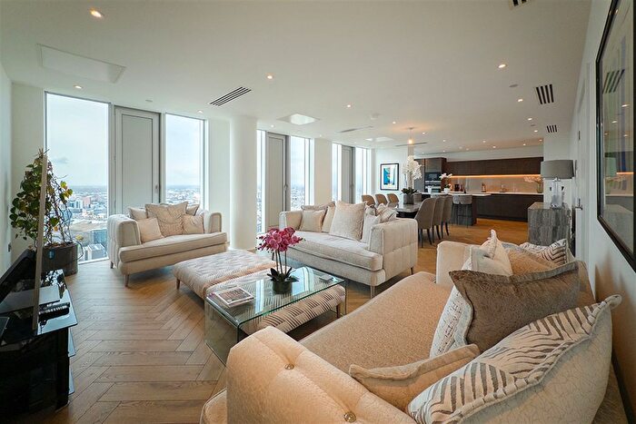 3 Bedroom Flat For Sale In Elizabeth Tower, M15