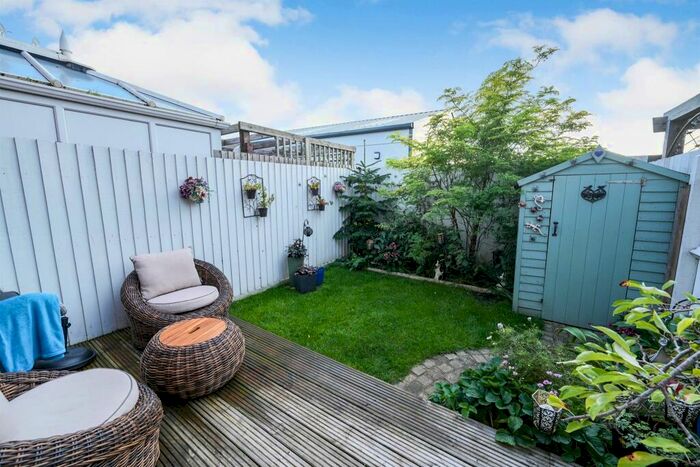 3 Bedroom Terraced House For Sale In Chapel Orchard, Yate, Bristol, BS37