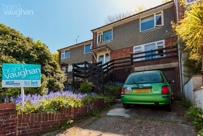 6 Bedroom Semi-Detached House To Rent In Egginton Road, Brighton, BN2