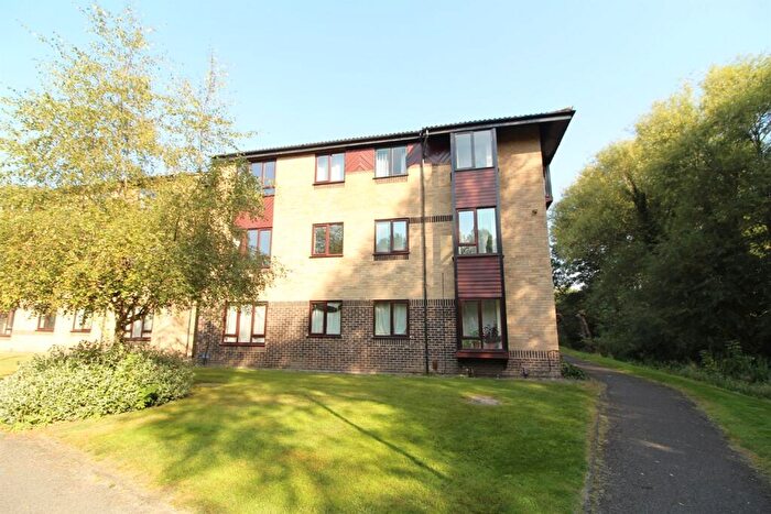 1 Bedroom Apartment To Rent In St Pauls Court, Reading, RG1