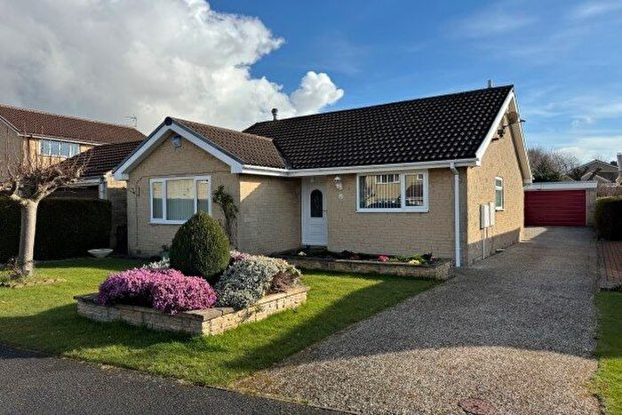 3 Bedroom Detached Bungalow To Rent In Bracken Court, Rotherham, S66