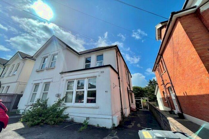 1 Bedroom Flat To Rent In Parkwood Road, Bournemouth, BH5