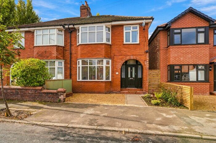 3 Bedroom Semi-Detached House For Sale In Heswall Road, Reddish, Stockport, SK5