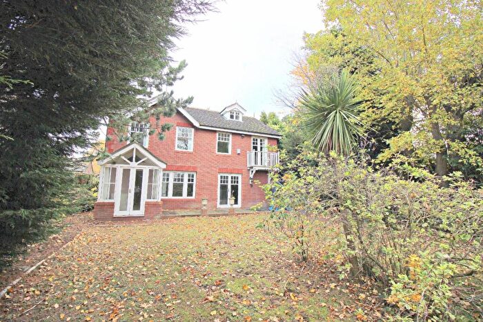 4 Bedroom Detached House For Sale In Lydford Way, Birtley, Chester Le Street, DH3