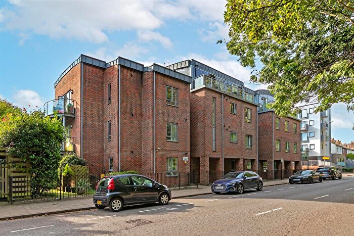 2 Bedroom Apartment To Rent In Flat Tollhouse Poi London RoadSt AlbansHertfordshire, NT22