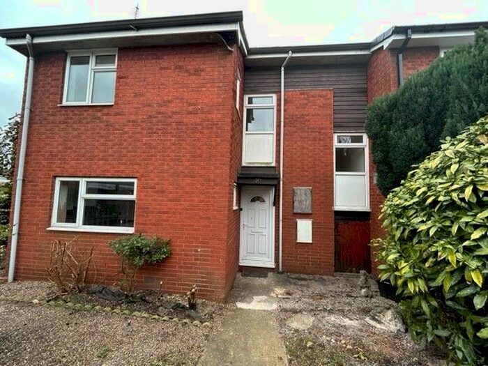 3 Bedroom Property To Rent In Burke Drive, Somercotes, Alfreton, DE55