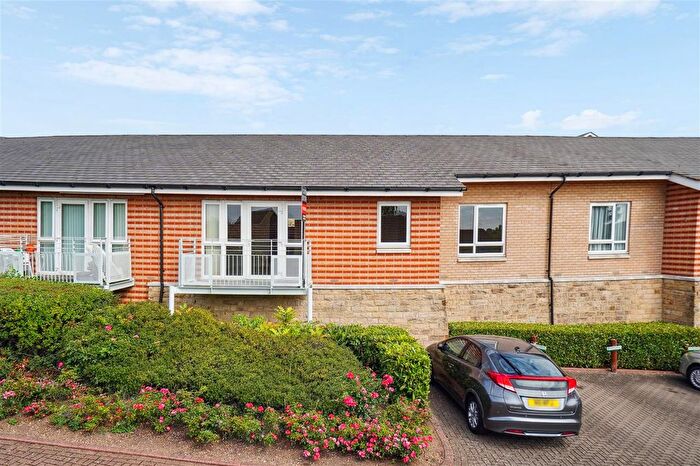 2 Bedroom Bungalow For Sale In Trustees Close, Denham, UB9