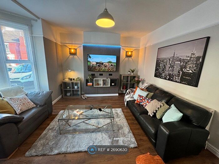 7 Bedroom Terraced House To Rent In Garmoyle Road, Liverpool, L15