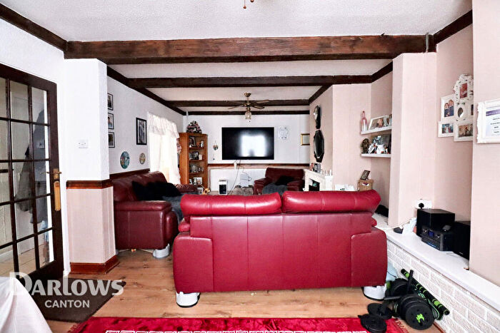 3 Bedroom End Of Terrace House For Sale In Llewellyn Avenue, Cardiff, CF5