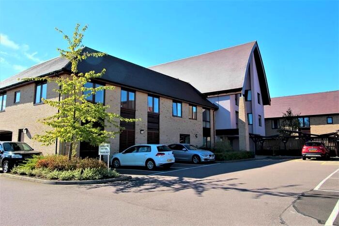 1 Bedroom Flat To Rent In Flat, Ladyslaude Court, MK41