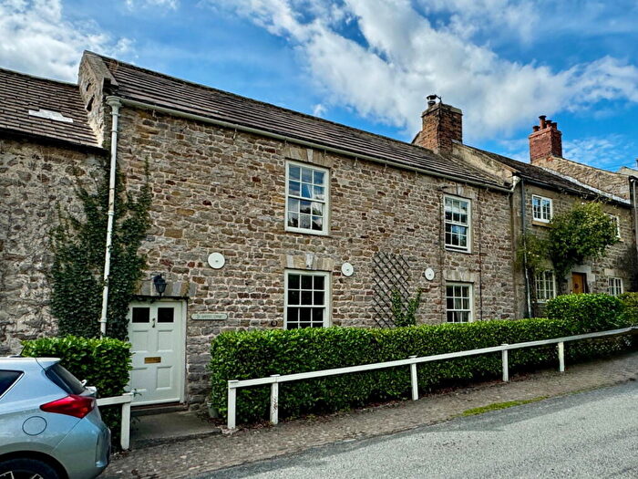 2 Bedroom Cottage For Sale In Constable Burton, Leyburn, DL8