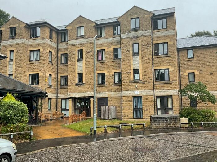 1 Bedroom Flat To Rent In Fox Court, HX4