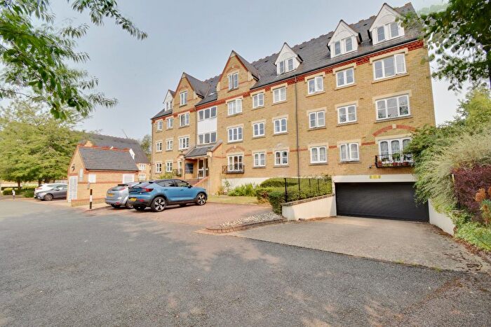 1 Bedroom Flat To Rent In Hallam Close, Watford, Hertfordshire, WD24