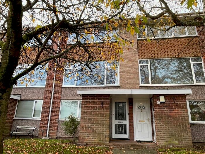 2 Bedroom Maisonette To Rent In Little Sutton Lane, Four Oaks, Sutton Coldfield B75